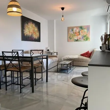 Moderno Vista Mar: Familiar Con Piscinas Y Playa Cercana Apartment *