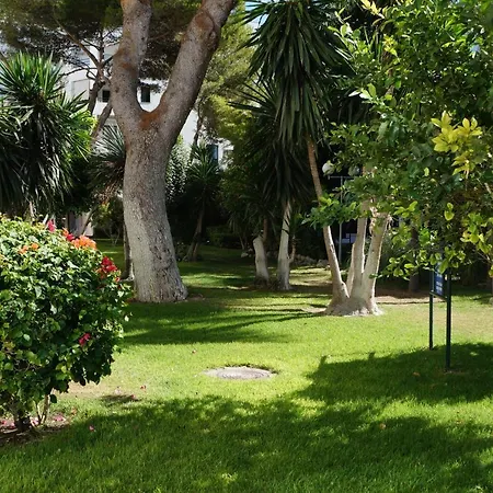 Moderno Vista Mar: Familiar Con Piscinas Y Playa Cercana Apartment