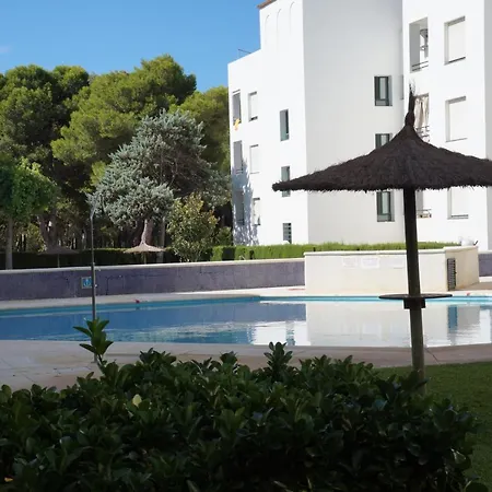 Moderno Vista Mar: Familiar Con Piscinas Y Playa Cercana Apartment