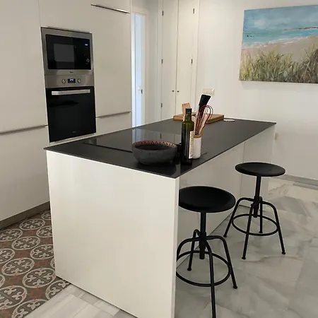 Moderno Vista Mar: Familiar Con Piscinas Y Playa Cercana *