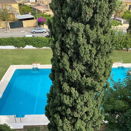 Moderno Vista Mar: Familiar Con Piscinas Y Playa Cercana Apartment